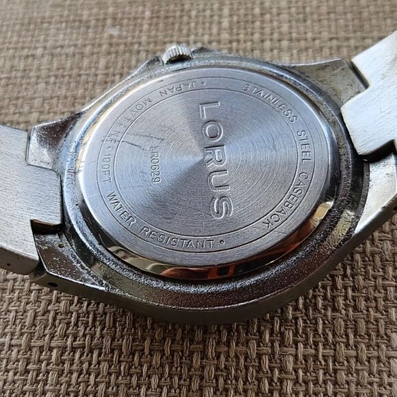 Lorus Men Wristwatch Date Calendar Watch Quartz Analog Silver Tone Wrist Watch - Picture 9 of 11